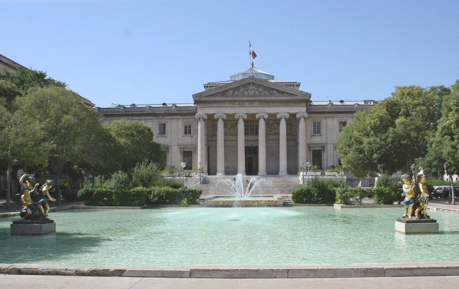 Le Palais de justice de Marseille, place Monthyon